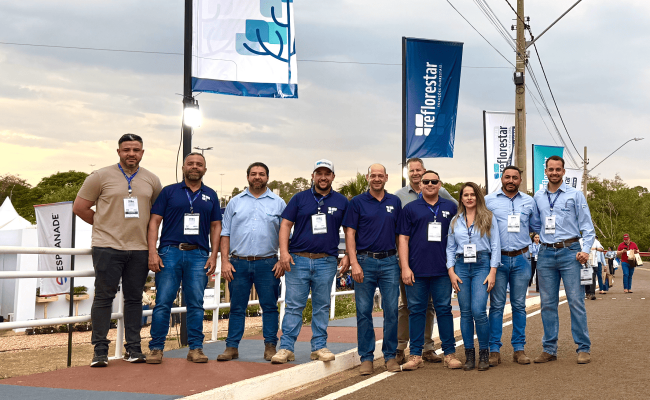 Equipe Reflorestar no Show Florestal
